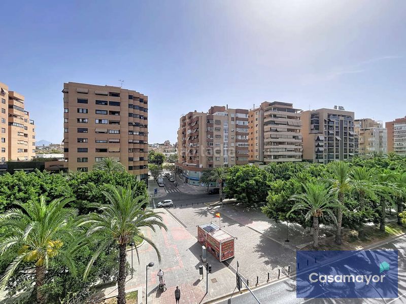 Foto d34c65fc-ee7a-4d68-be52-133d57c52a8a. Pis amb aparcament piscina a Garbinet - Parque de las Avenidas Alicante