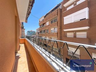 Piso  Calle sargento vaillo. Atención inversores! oportunidad de oro en el corazón de alicant