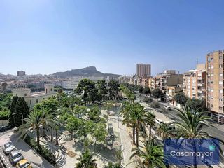 Lloguer Pis  Plaça san juan de dios. Vivienda recien reformada con vistas al castillo santa barbara
