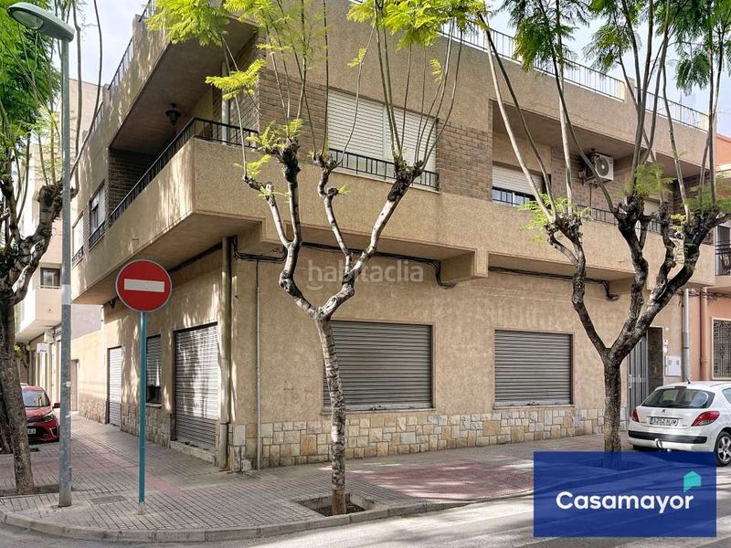 Foto 7f87f2d5-63f9-48c0-aa4c-4af92684af4b. Chalet in calle pío xii 19 in Centro Mutxamel