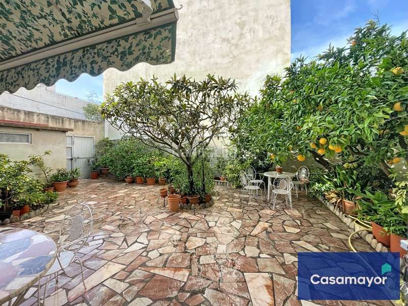 Foto faeb8e66-b6aa-4665-bddf-82427896cd3e. Chalet in calle pío xii 19 in Centro Mutxamel