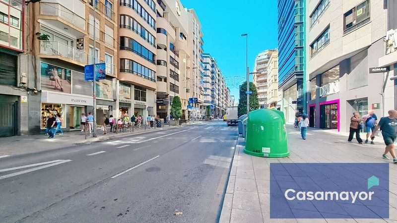 Foto 4f3b4d1f-28a8-410c-8b07-1cbd6eaf38e6. Miete büro in Ensanche-Diputación Alicante