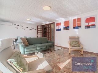 Miete Etagenwohnung  Carrer pintor velazquez 34. Piso de 4 dormitorios amueblado junto al mercado central