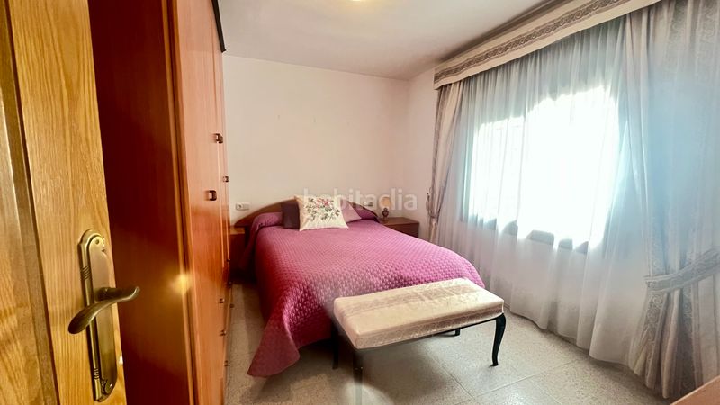 Foto 38fe9401-ad9d-47f7-819f-7e03238d475c. Casa amb aparcament a Poble Nou Terrassa