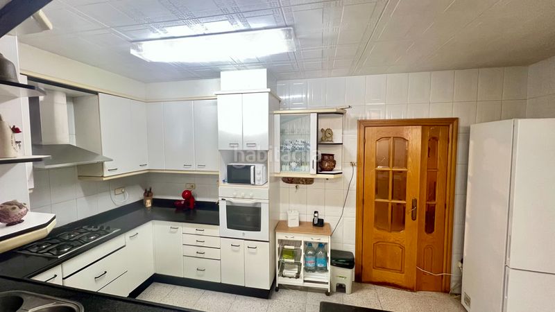 Foto 6d3be41f-4415-47dc-97a2-d92f4d36f8ca. Casa amb aparcament a Poble Nou Terrassa