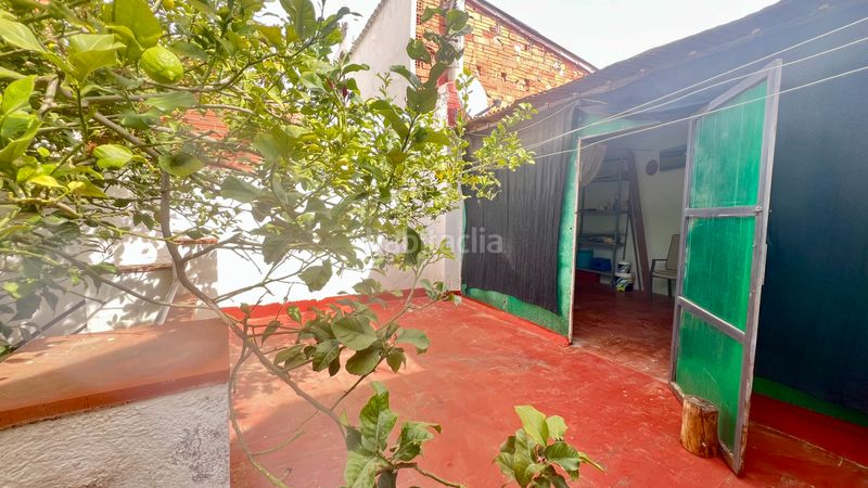 Foto 9c6c624f-2bab-4cd0-ab57-4b8216746c7f. Casa amb aparcament a Poble Nou Terrassa