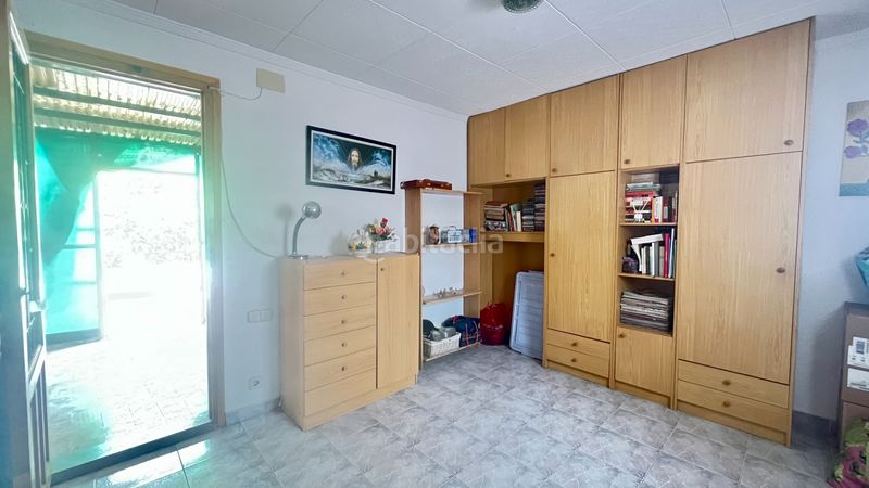 Foto da0790ee-1569-46af-bc24-617a1584e36d. Casa amb aparcament a Poble Nou Terrassa