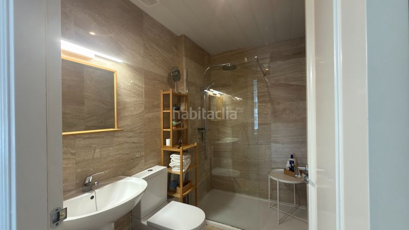 Foto 5980b8b3-d1d2-49e3-b73b-1996e5e96d65. Pis amb calefacció aparcament a San Pere Terrassa