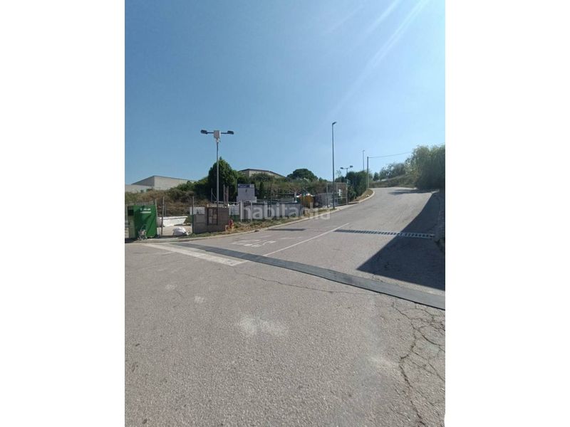 Foto bb9cb58a-77b1-407c-901d-0d0fa4ad5714. Solar industrial a avenida granera 54 a Sant Llorenç Savall