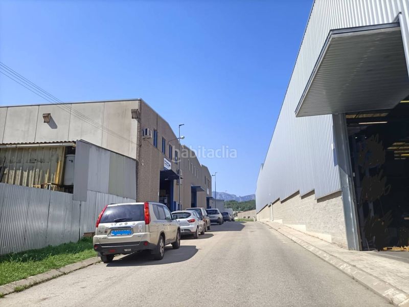 Foto ea418772-d065-4dc7-afb2-ba9660ad2e23. Solar industrial a avenida granera 54 a Sant Llorenç Savall