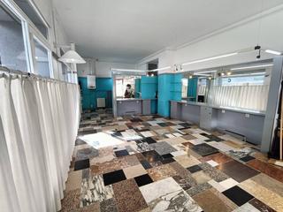 Lloguer Local Comercial a Sant esteve 5. Local comercial en alquiler