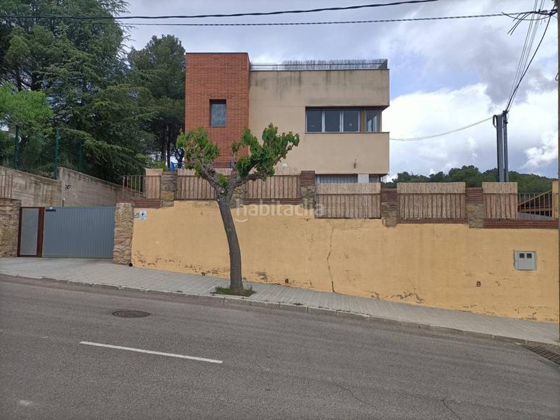 Foto ef6efe86-6698-4e5b-894a-8c0cc3f6dcc3. Edifici a sant llorenç 6 a Sant Llorenç Savall