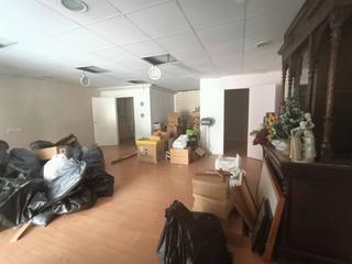 Alquiler Local Comercial en Mossèn miró 24. Local en alquiler