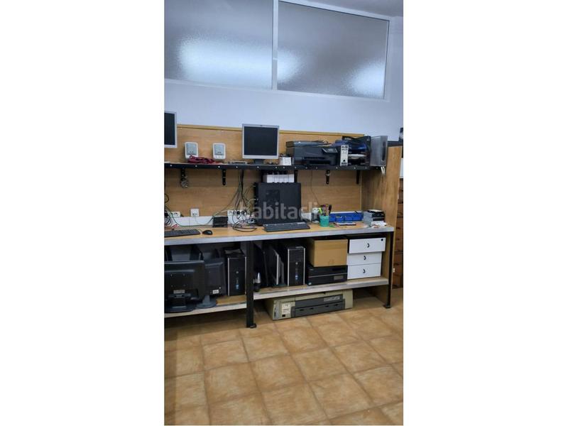 Foto 1e2443ea-bf79-49eb-9161-31808aa6c956. Affitto locale commerciale in ribot i serra 143 in Sabadell