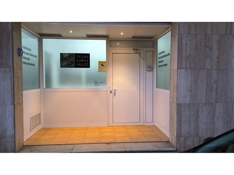 Foto 9b6f0e60-37e3-41b8-886a-50715f9b6cc5. Lloguer local comercial a ribot i serra 143 a Creu Alta Sabadell
