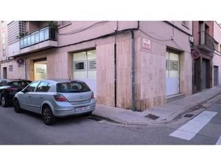 Location Local commercial à Ribot i serra 143. Local en alquiler