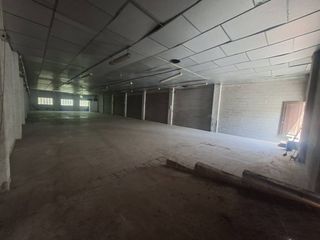 Miete Fabrikhalle  Calle vapor. Nave industrial de alquiler en sant llorenç savall