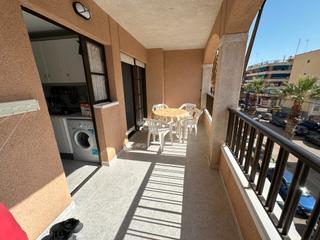 Apartament a Avinguda de cervantes 66. ?? ¡vive a solo 50 metros del mar! ??  casa luminosa con piscina