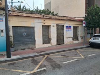 Casa a Carrer Miguel Hernández 82