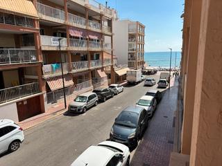 Apartament a Carrer jacinto benavente 9. Apartamento de 160 m2 en la playa de guardamar