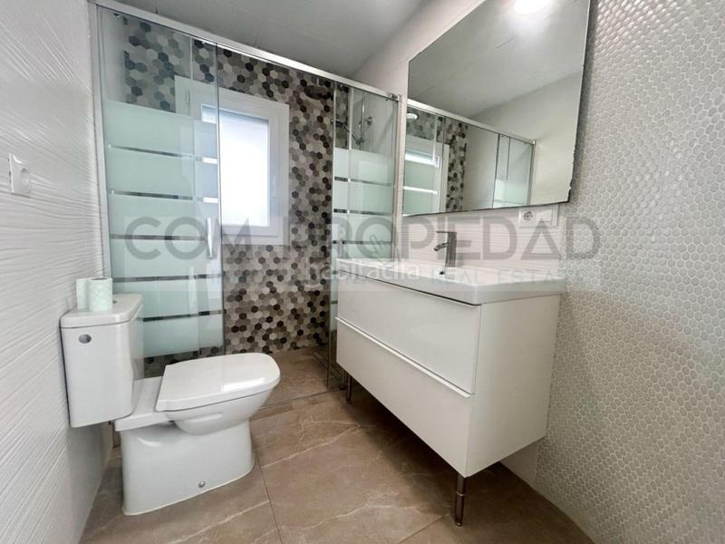 Foto e10b6984-ca9b-418d-a6fa-84e75cf6c642. Rent ground floor with pool in Badia Blava-Badia Gran-Tolleric Llucmajor