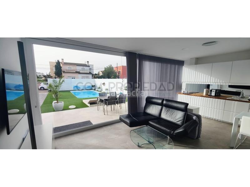 Foto fd0c467f-7369-48bb-acf2-4ea9bb52e14d. Rent ground floor with pool in Badia Blava-Badia Gran-Tolleric Llucmajor