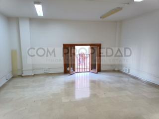 Location Bureau  N/a. Oficina con 3 despachos con 128 m2 en sant miquel  mercat olivar