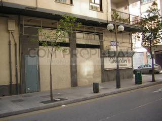 Local Comercial a Pere Garau. Amplio local comercial en esquina junto a c aragn