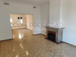 Miete Etagenwohnung in Plaça dels Patins. Piso reformado de 189 m a un paso de las avenidas y la plaza de