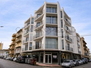 Geschäftsraum in Manacor Centre. Local comercial de 377 m2 en esquina avenida principal manacor