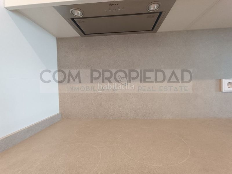 Foto 2f8ffacc-f164-47d5-95aa-bb733129f0e1. Alquiler piso  de lujo en edificio de nueva construcción frente portixol en Palma de Mallorca