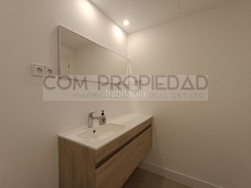 Foto e37b4699-31b7-49e2-96ad-0b18bf7b1e88. Alquiler piso  de lujo en edificio de nueva construcción frente portixol en Palma de Mallorca