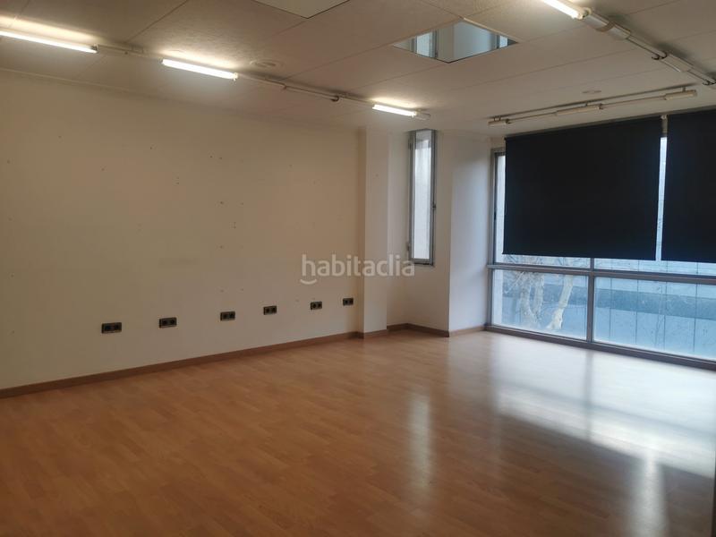 Foto 53192960-0ba3-45ac-b818-97f447f80d2e. Office space in passeig de pere iii 18 in Centre - Passeig i Rodalies Manresa