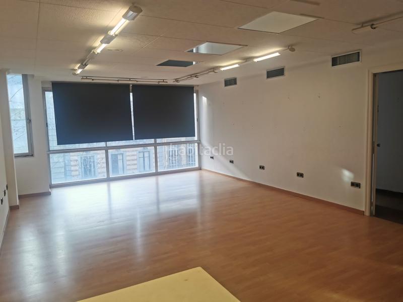 Foto 74b9de44-de6a-4ca7-a28f-08afa8206616. Office space in passeig de pere iii 18 in Centre - Passeig i Rodalies Manresa