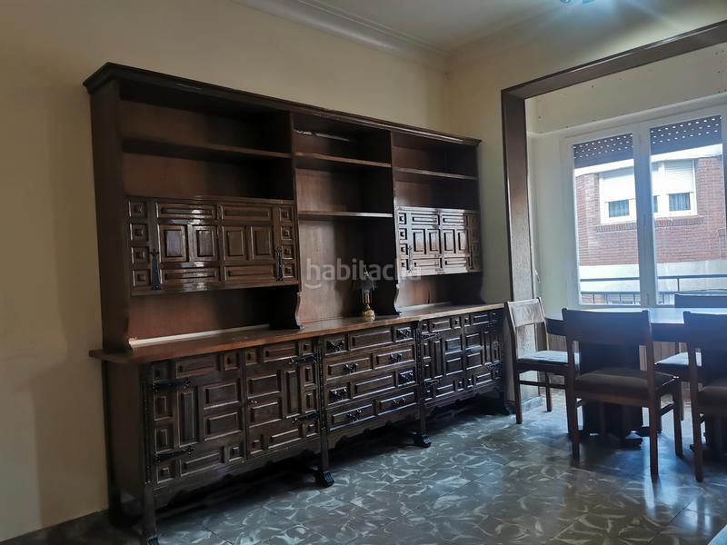 Foto 1aab3ac9-3127-4985-a6e1-d83d89a8a6b1. Pis a Plaça Catalunya Manresa