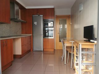 Flat  Carrer de carrasco i formiguera. Atenci� pis amb p�a d'aparcament, traster i terrassa de 18m�!