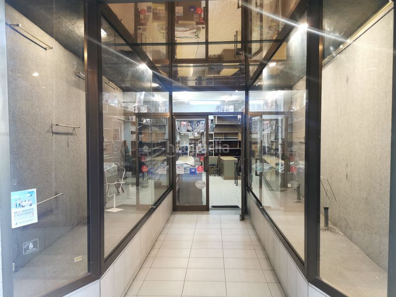 Foto d98d2e7e-34cb-4e99-a738-9072d7b030f3. Rent business premise in carrer de sobrerroca 6 in Manresa