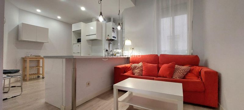 Foto e4b41bd9-b1ab-4127-8dd6-0b6ac00ffd08. Rent flat with heating in Imperial Madrid