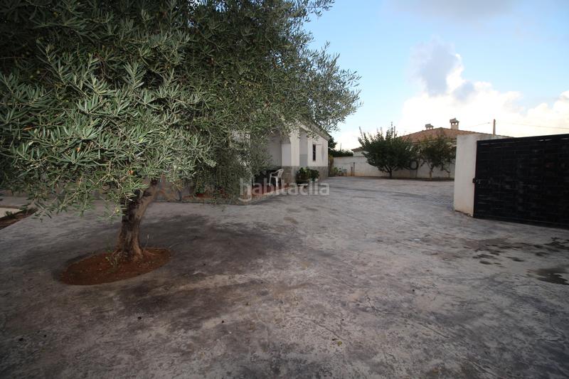 Foto 9b8f5c7e-9341-44a7-9912-59f65c941562. Chalet avec parking piscine dans Catadau