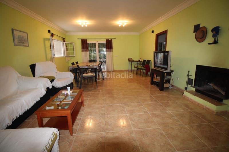 Foto e3a85d9a-6868-4104-8bb3-59ce30624864. Chalet avec parking piscine dans Catadau