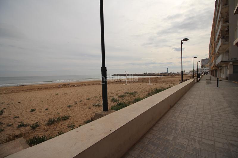 Foto d17cf25d-a45e-439c-91f3-8c461079100f. Etagenwohnung in El Perellonet Valencia