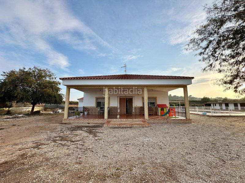 Foto 5fa18952-da77-4fb3-80fe-987ea0446a90. Xalet amb xemeneia aparcament piscina a Carlet