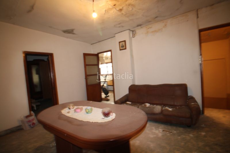 Foto 01139f41-f504-41af-8b0f-fe5ee3183cb1. Casa amb xemeneia a Carlet