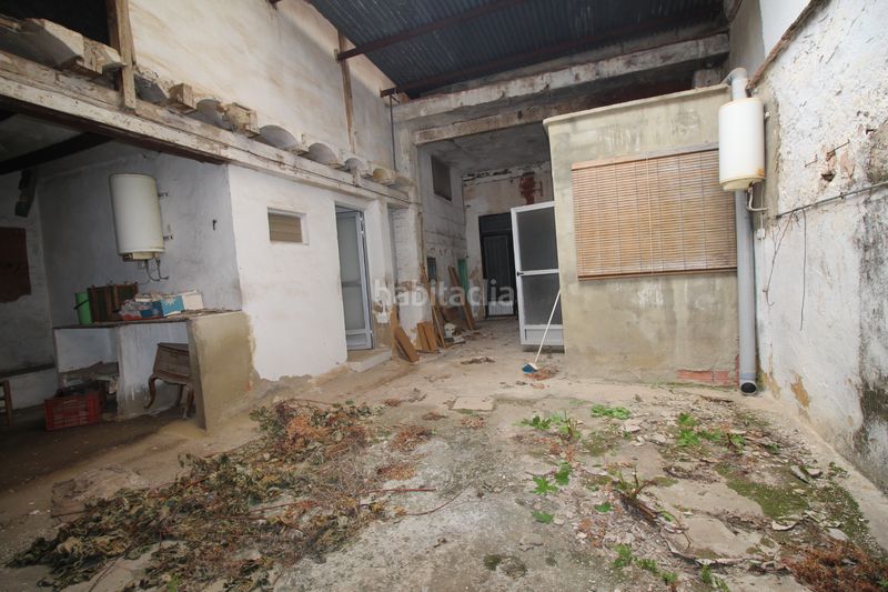 Foto 6b674c9a-b7ac-4834-9447-49140edf70a1. Casa amb xemeneia a Carlet