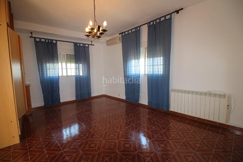 Foto 2bdaac91-39e6-468b-a5b9-bfe23dceffe5. Chalet avec cheminée chauffage parking piscine dans Catadau