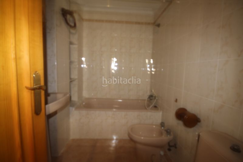 Foto d0deaef3-3bd5-4057-a758-557bece8efe1. Pis amb aparcament a Carlet