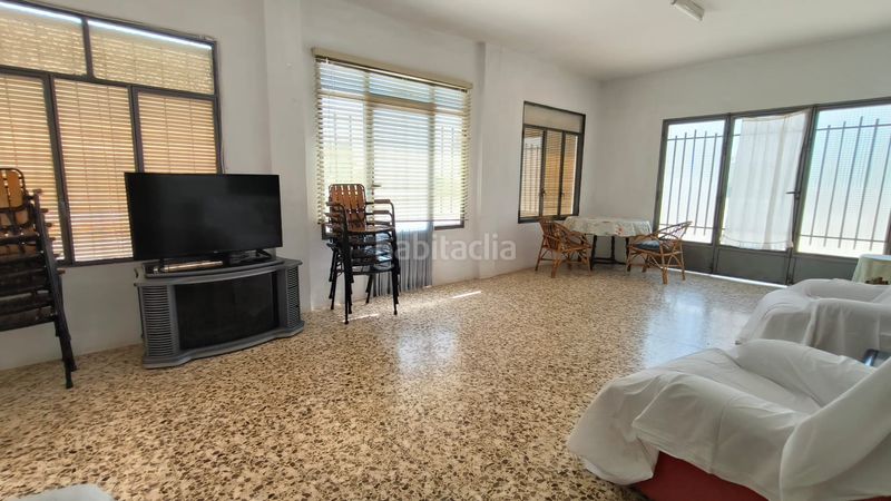 Foto f1bcb5f7-ecec-4aaf-9ab6-d505fe0fbe98. Xalet amb xemeneia piscina a Carlet