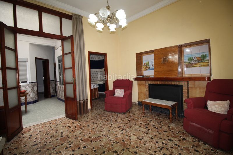 Foto 510c43a3-10e2-44c3-bd17-237c56932a9e. Casa amb xemeneia aparcament a Carlet