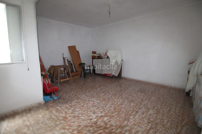 Foto d382edb6-29ba-4505-ac46-1bf39c354a8e. Casa amb xemeneia aparcament a Carlet