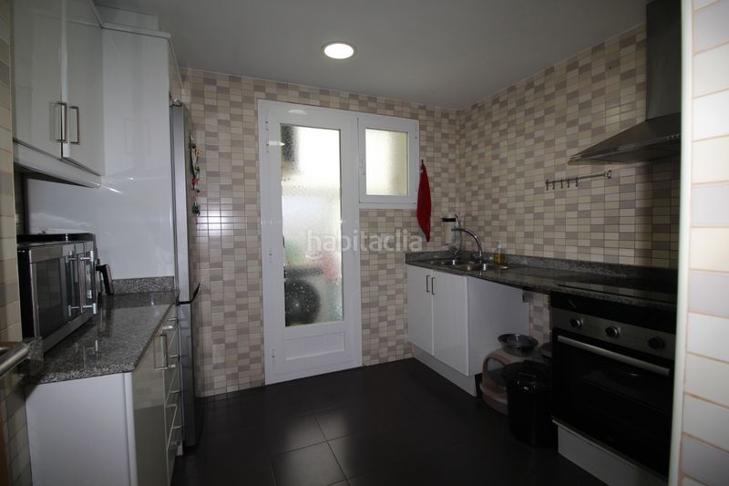 Foto 96c77835-29d3-4203-af3e-1fe2cde3ac46. Pis amb aparcament a Carlet